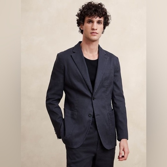 Banana Republic Other - NWT! Banana Republic Dark Navy Traveler Linen-Cotton Blazer - Size 36 🧤